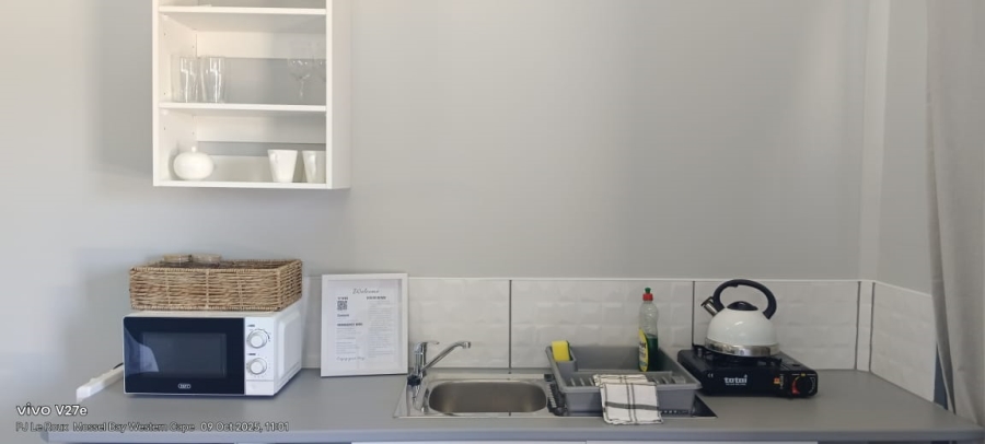 6 Bedroom Property for Sale in Seemeeu Park Western Cape